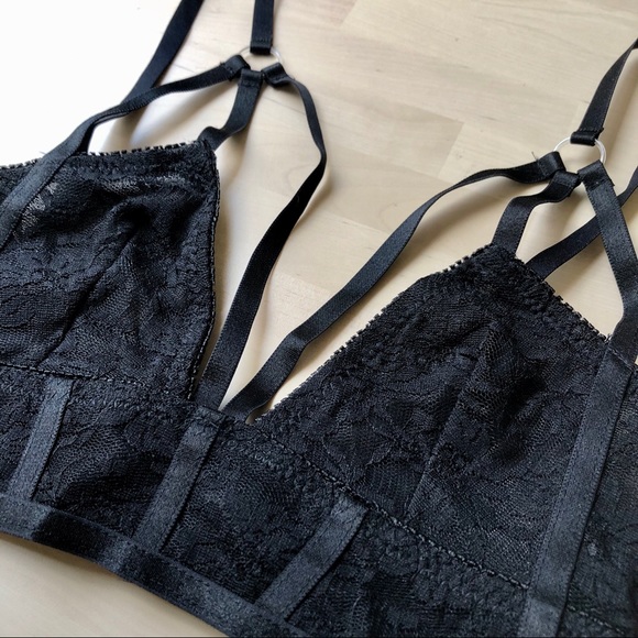 Forever 21 REHAB Black Strappy Lace Bralette - Picture 3 of 5